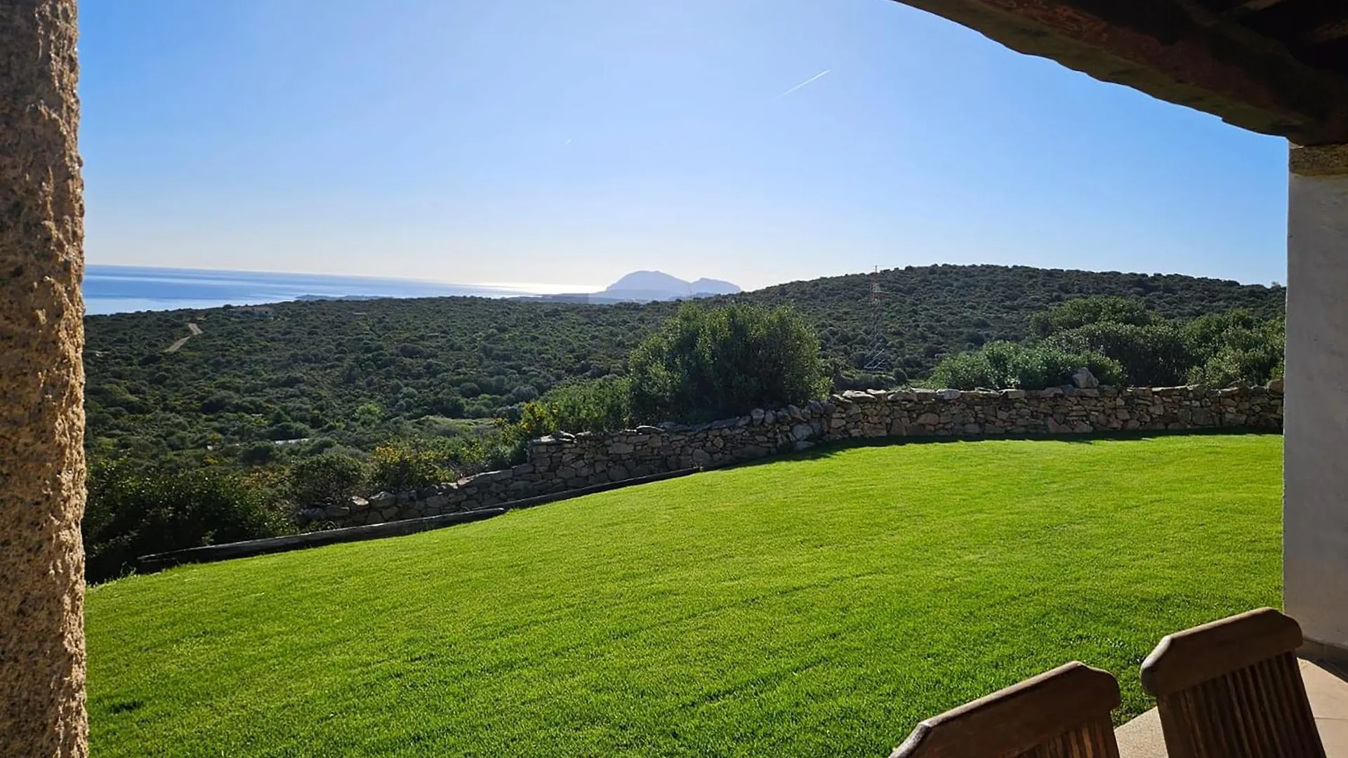 Сasa de vacaciones Casa Vacanze Con Incantevole Vista Mare A San Pantaleo Italia